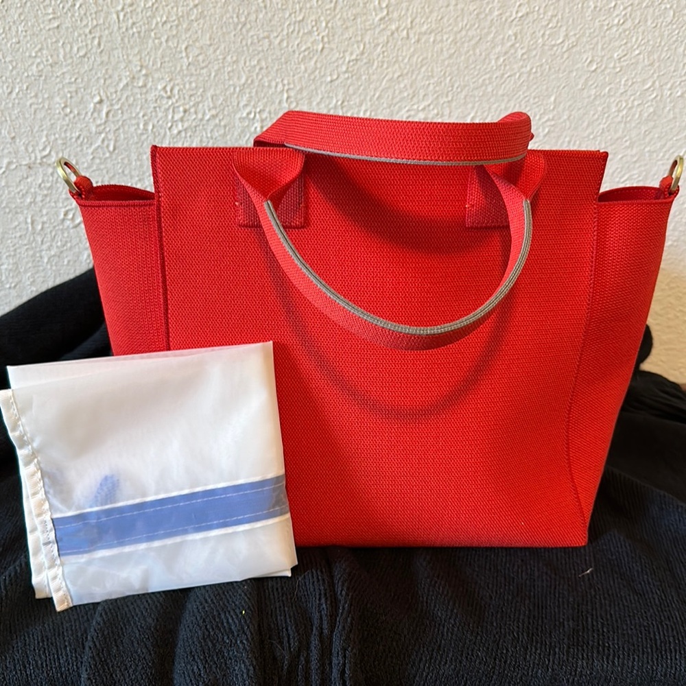 Poppy The Handbag EEUC